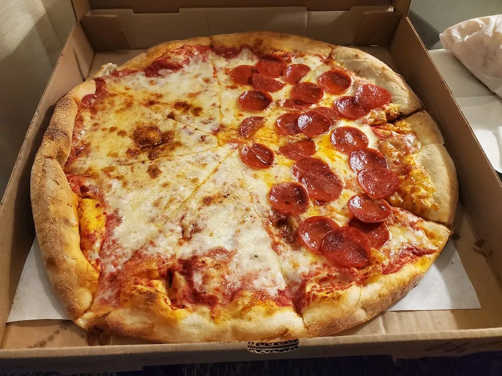 Pizza Half Pepperoni